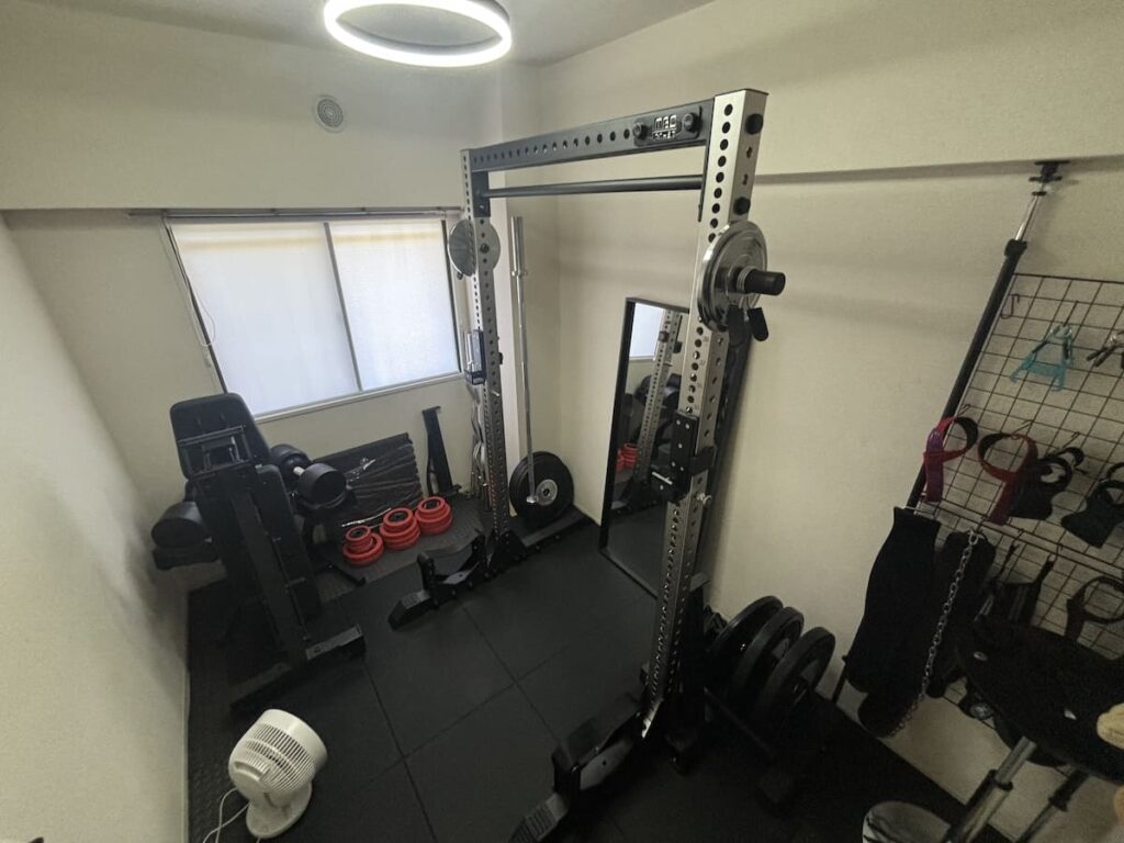 4畳部屋 スクワットスタンド